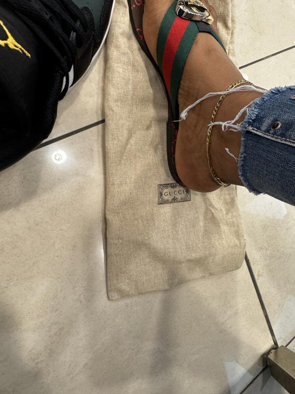Customer photo for "Kika web flip flop"