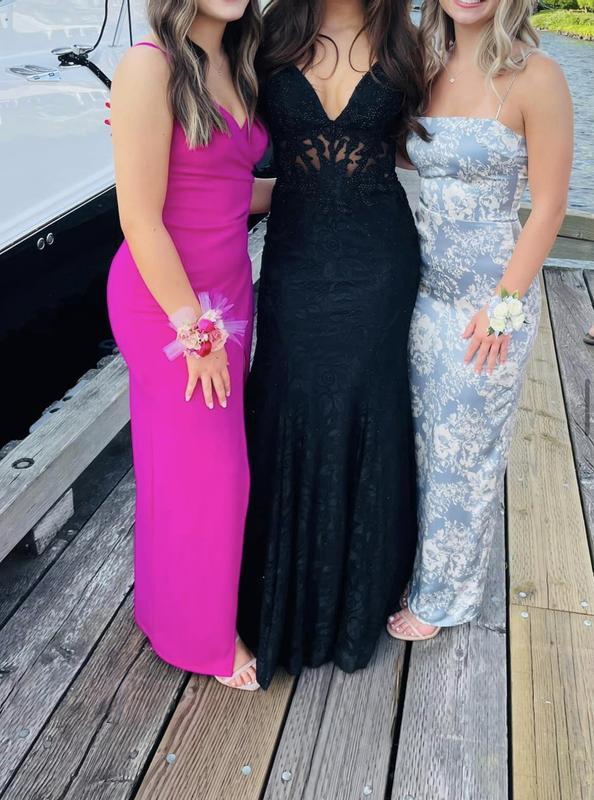 Review Thumbnail Image 0 225719662