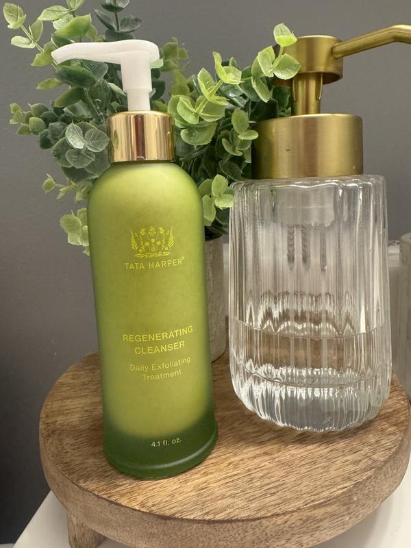 Customer photo for "Leaves skin soft and smooth"