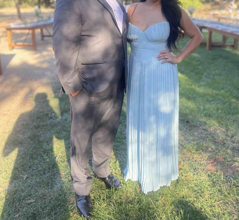 Customer photo for "Beautiful, but horrible sizing"