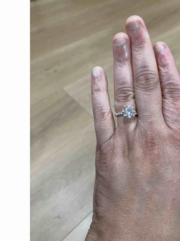 Review Thumbnail Image 0 240389421