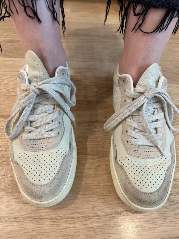 Review Thumbnail Image 0 233810935