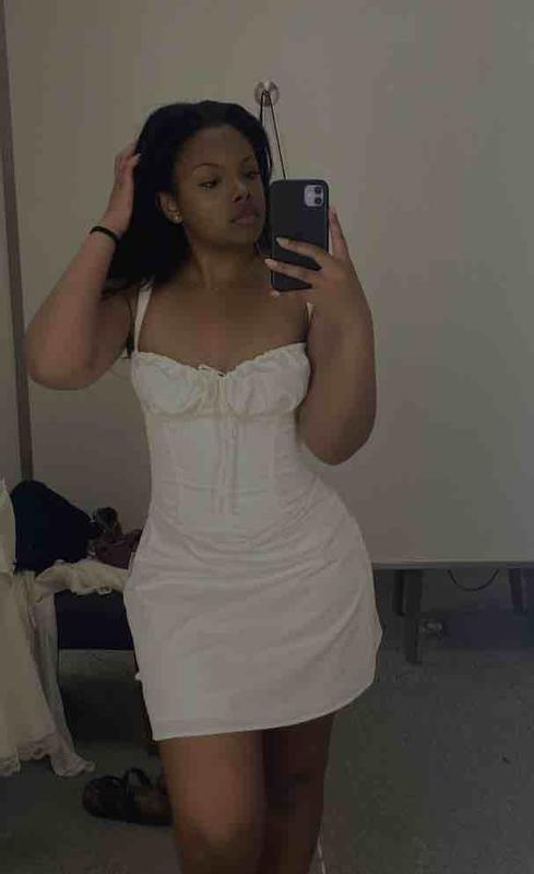 Review Thumbnail Image 0 225679149