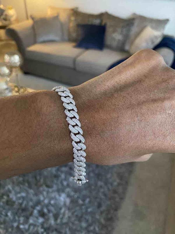 Review Thumbnail Image 0 214681149