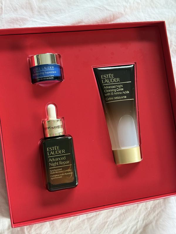 Customer photo for "Great set for night skincare routine"