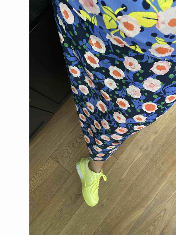 Review Thumbnail Image 0 216536721