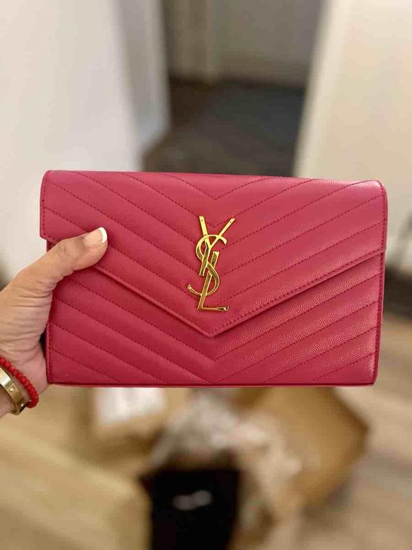 Customer photo for "Fuxia"