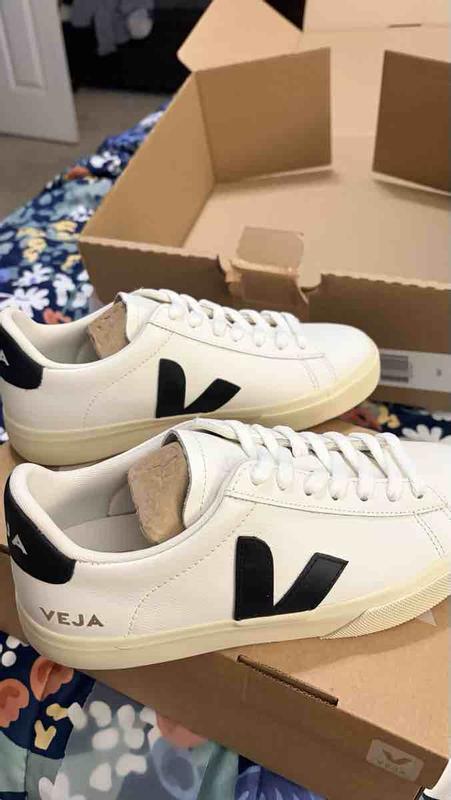 Customer photo for "comfortable sneakers"