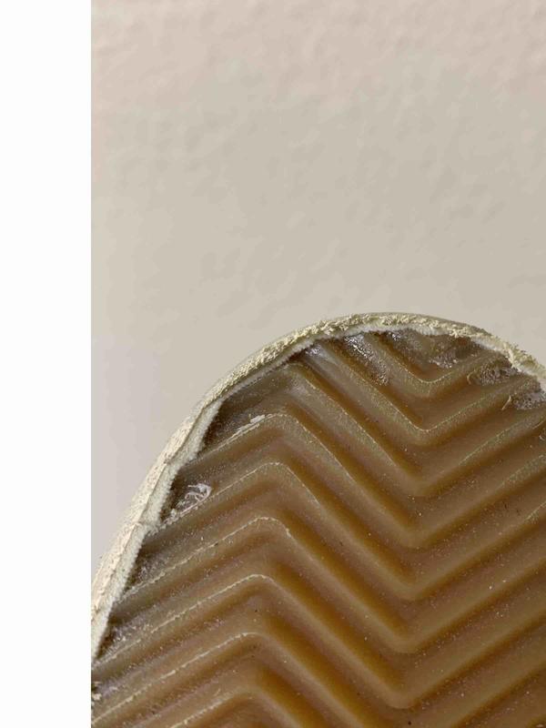Customer photo for "poor craftsmanship"