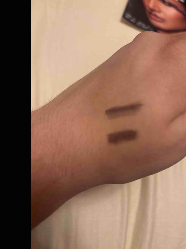 Customer photo for "A Smooth and Elegant Eyeliner"