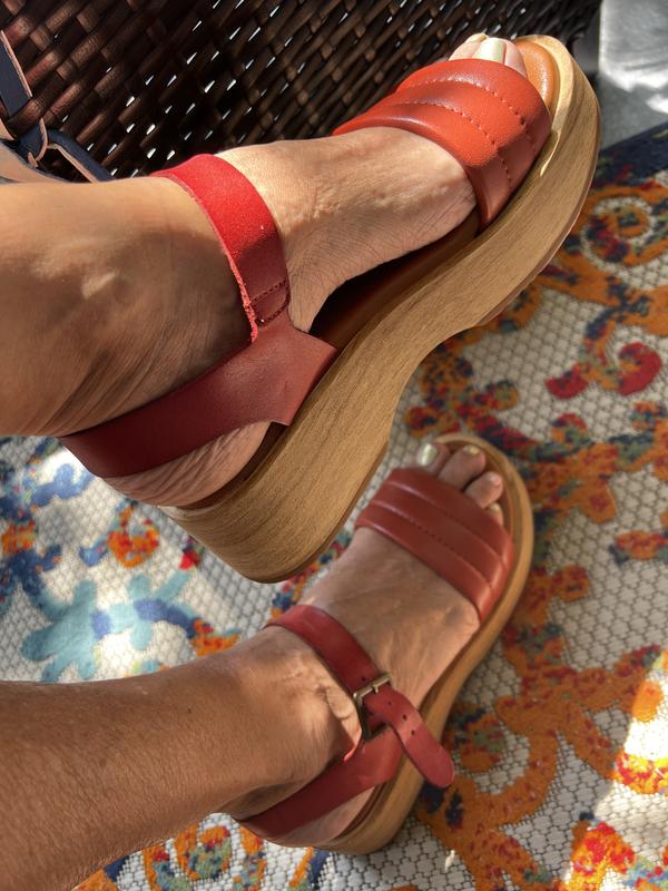 Review Thumbnail Image 0 240895025