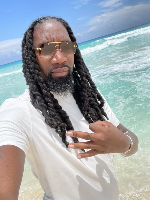 Review Thumbnail Image 0 230195650