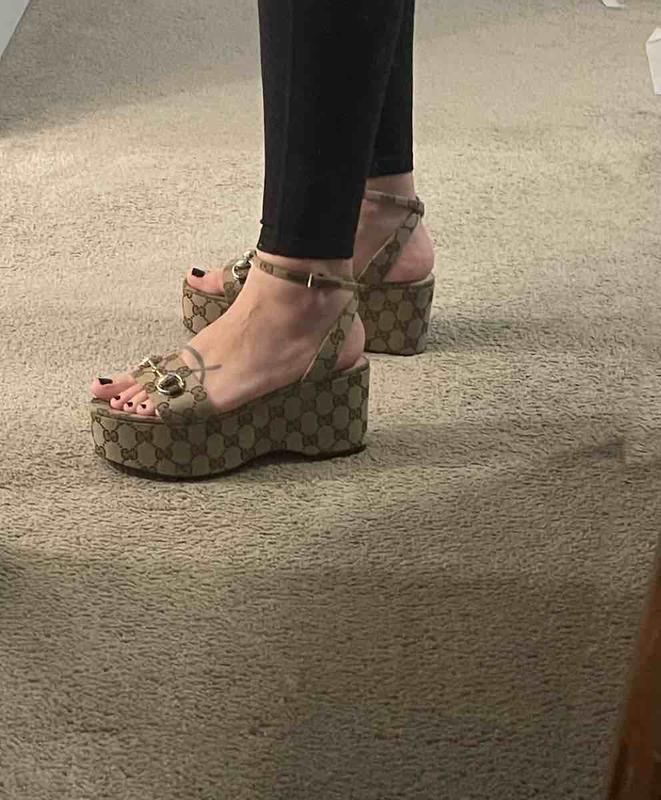 Review Thumbnail Image 0 246301806