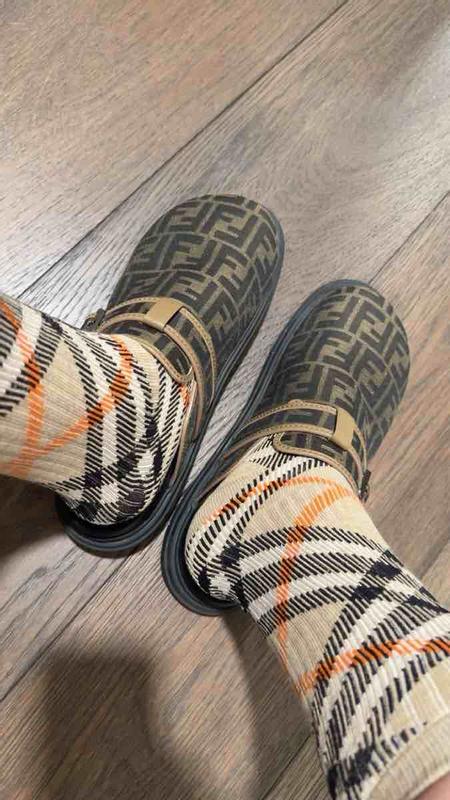 Review Thumbnail Image 0 242600331