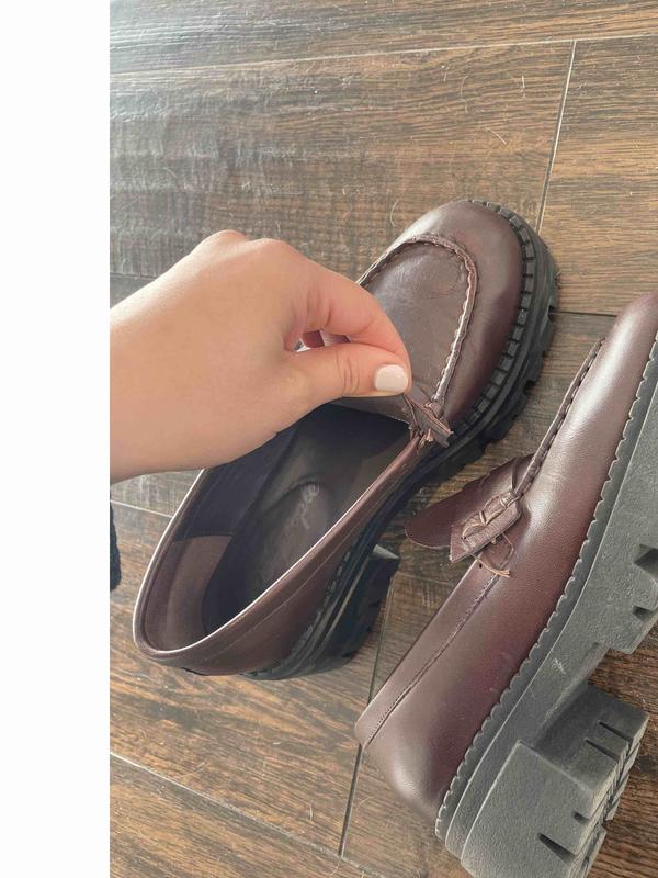 cute but already loose threads