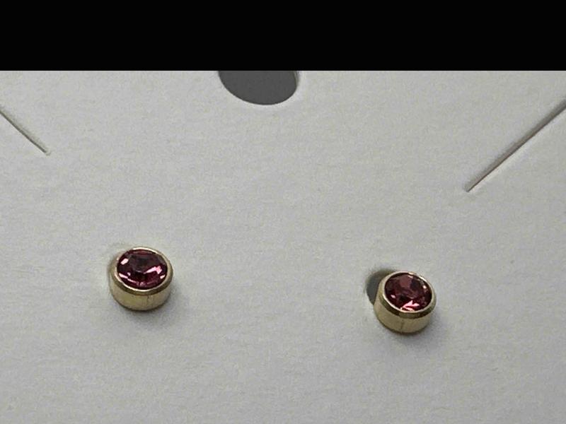 Customer photo for "Pretty but NOT ruby colored"