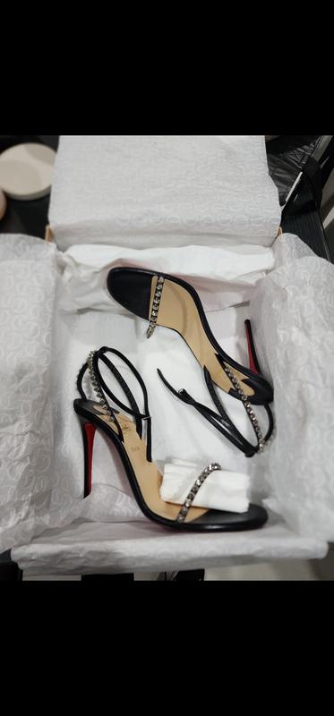 Customer photo for "Missing dust bag and top piece"