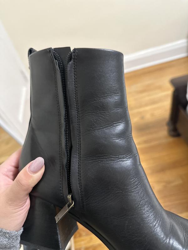 Creases and gets damaged fast