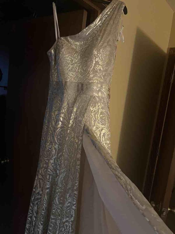 Review Thumbnail Image 1 246673370