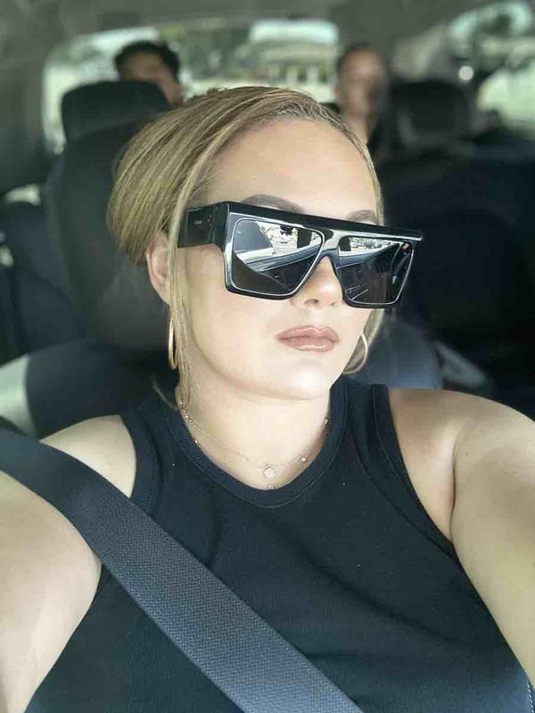 Customer photo for "Very chic sunglasses"