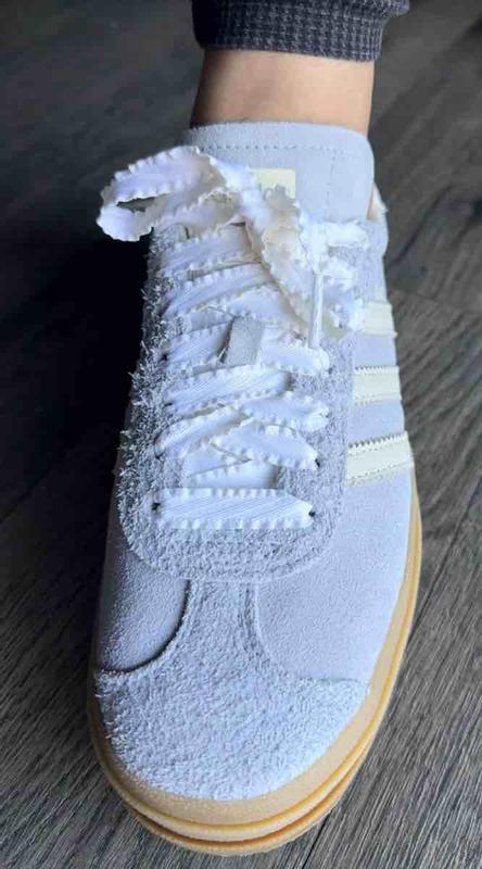 Customer photo for "Crystal sky Adidas: supreme comfort"