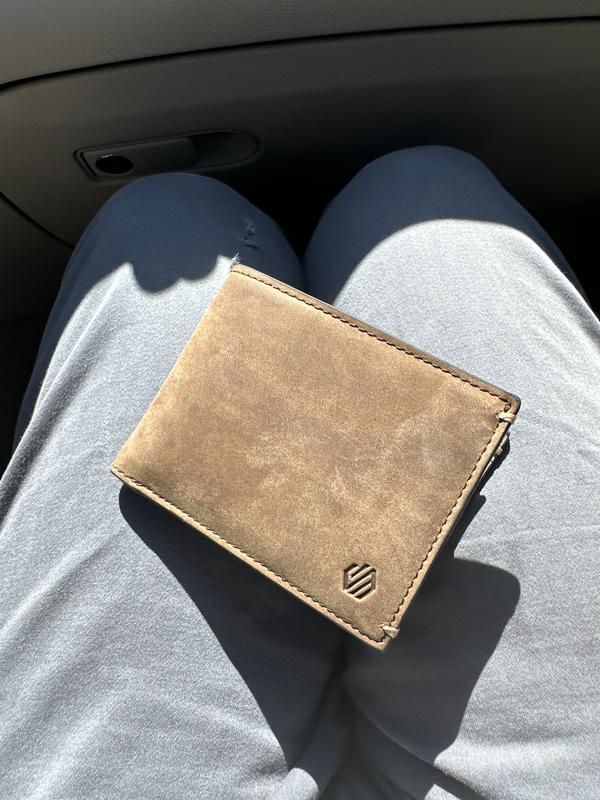 Review Thumbnail Image 0 232408583