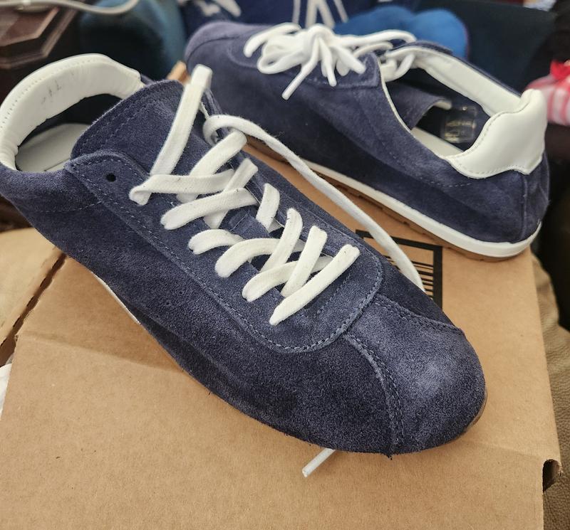 Review Thumbnail Image 0 248695036