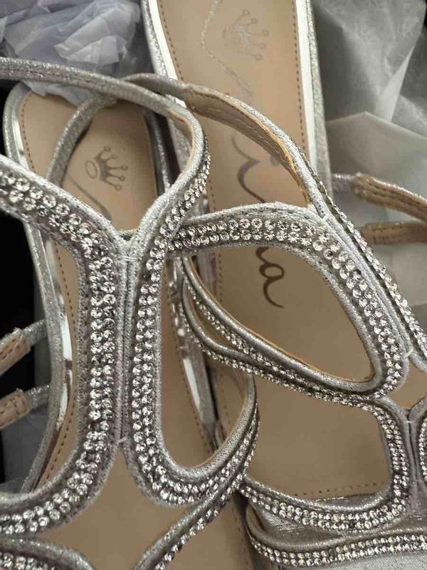 Review Thumbnail Image 0 244048935