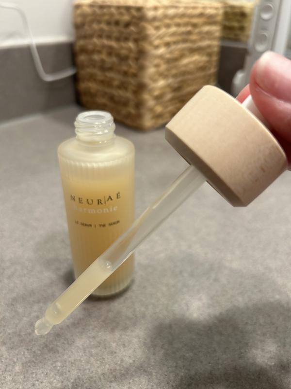 Customer photo for "Sticky feeling serum!"
