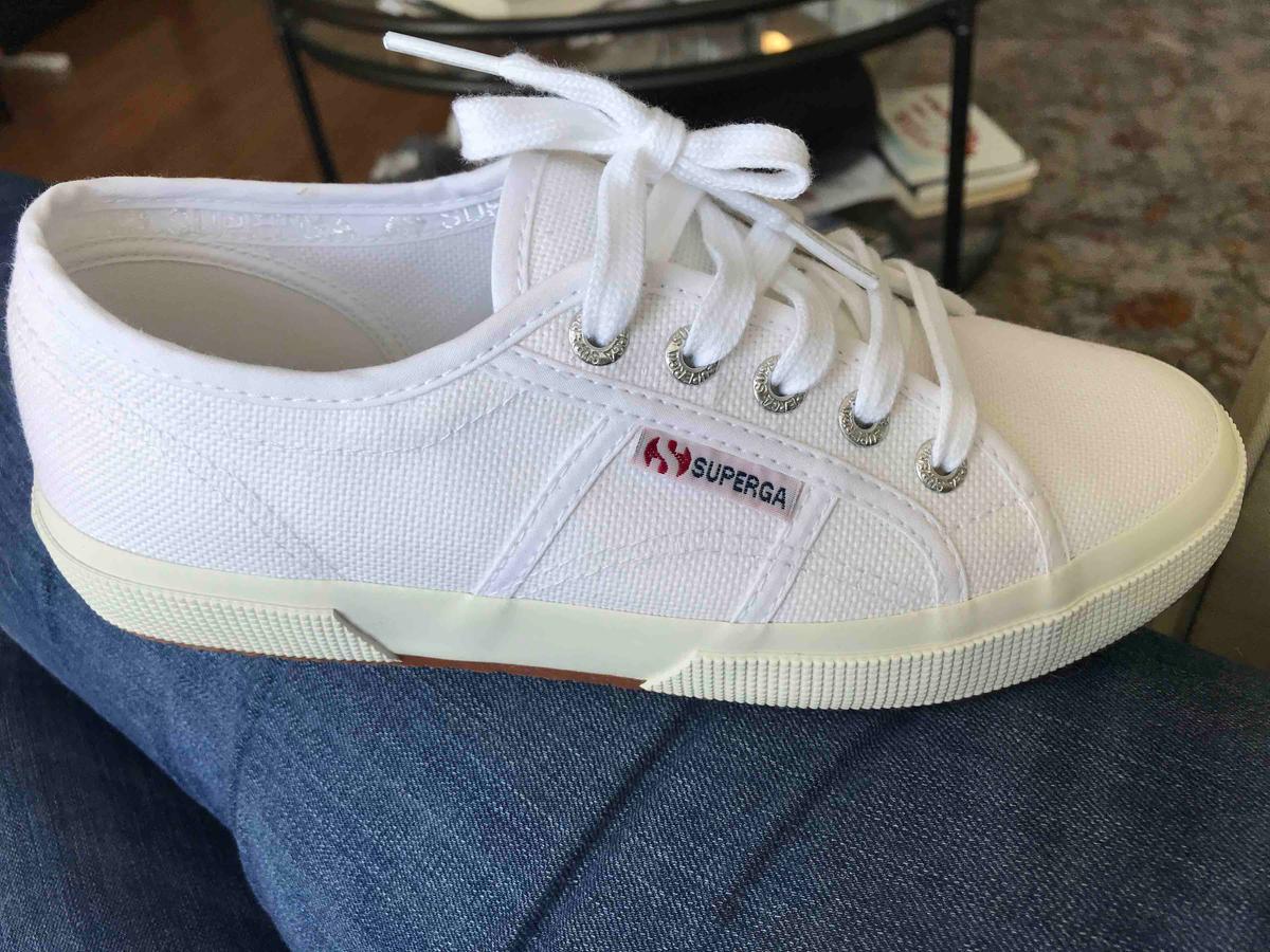 Off colored sole is disappointing