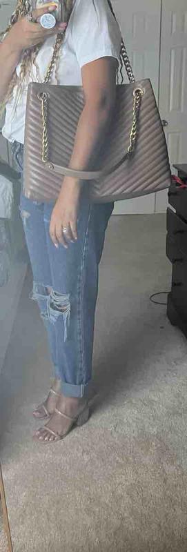 Review Thumbnail Image 0 218950541