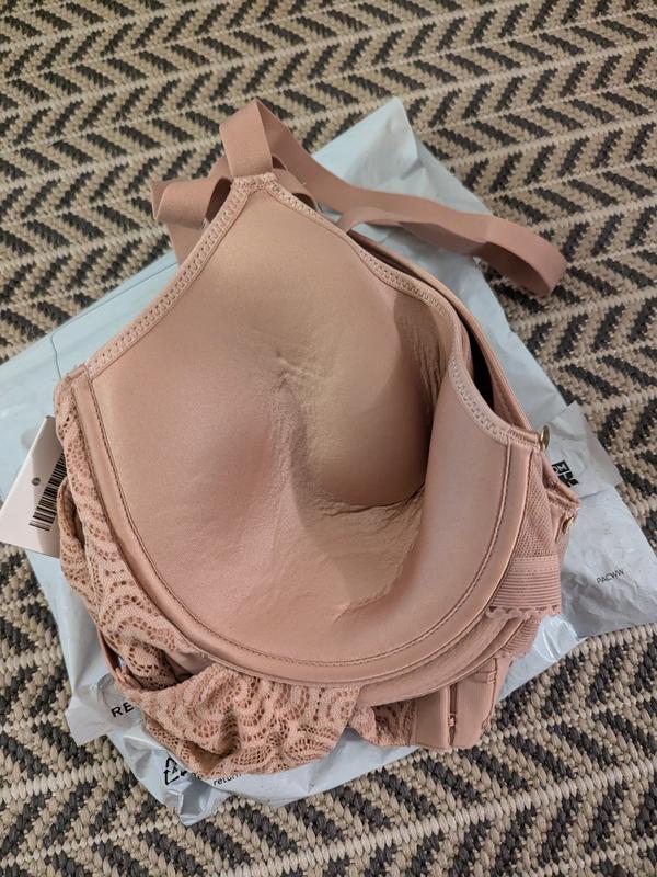 Customer photo for "Bra arrived are crumpled up w/deep create"
