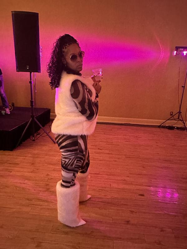 Review Thumbnail Image 0 236943181