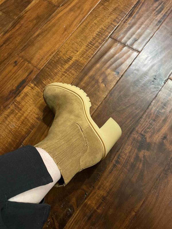 Review Thumbnail Image 0 212866808