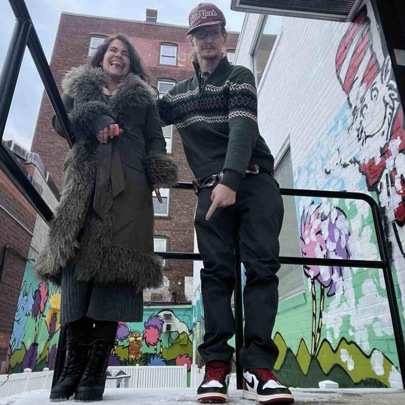 Review Thumbnail Image 1 248112694