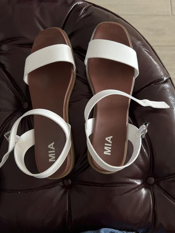 Mia Sandal