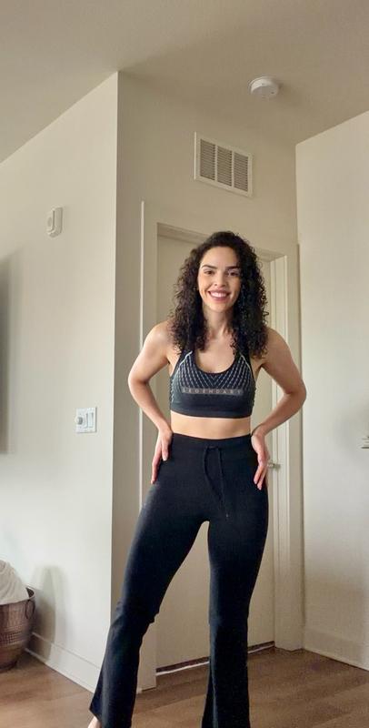 Customer photo for "Stretchy and comfortable!!"