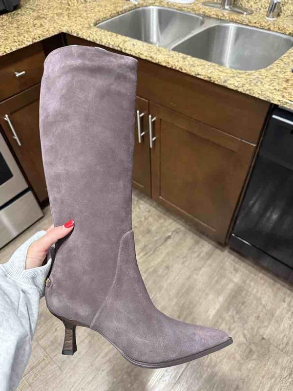 Customer photo for "Dark Brown"