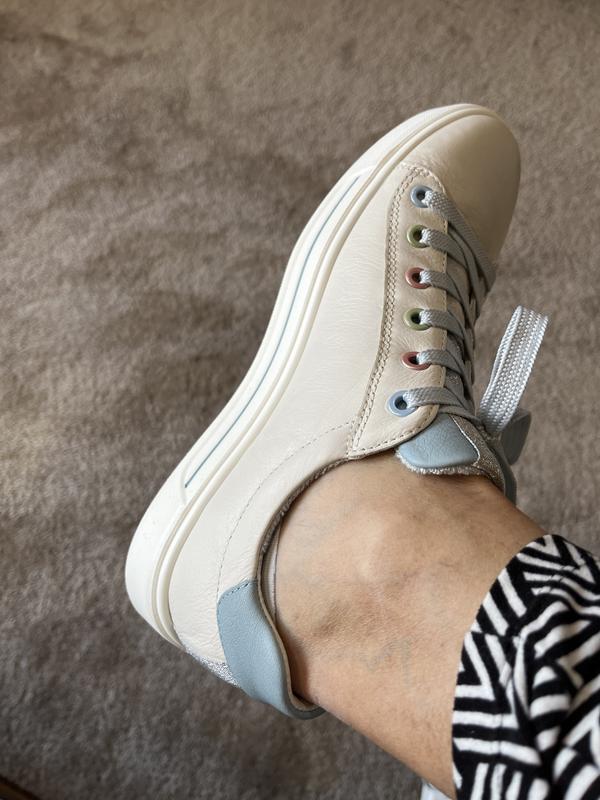 Review Thumbnail Image 1 223540956