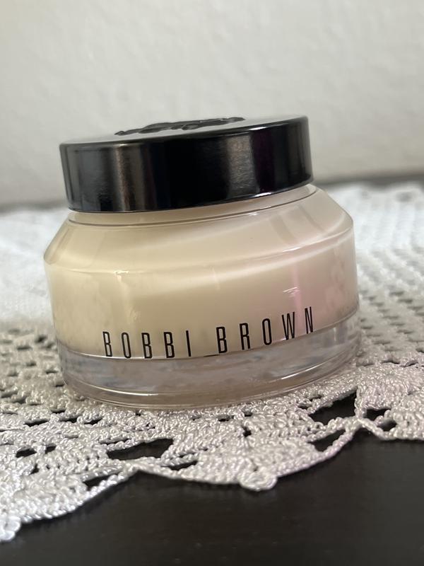 Customer photo for "Vitamin C Bobbi Brown"