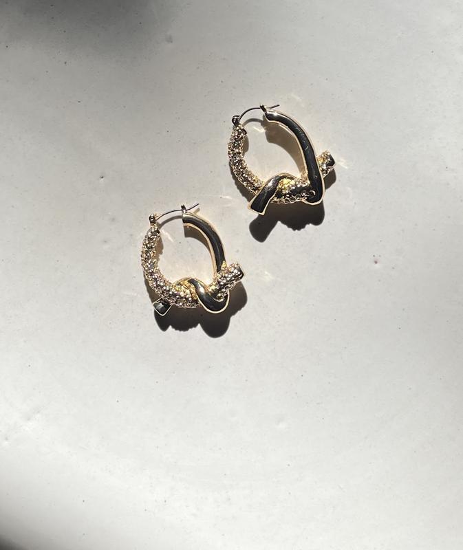 Customer photo for "Twisted Beauties"