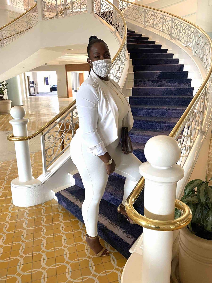 Review Thumbnail Image 1 208739138