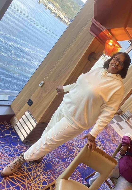 Review Thumbnail Image 0 216775924