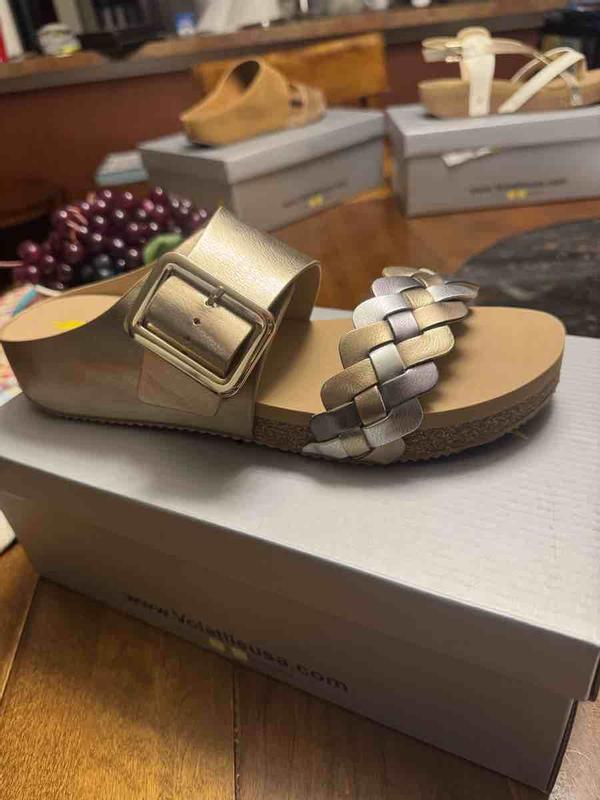 Review Thumbnail Image 0 241701570