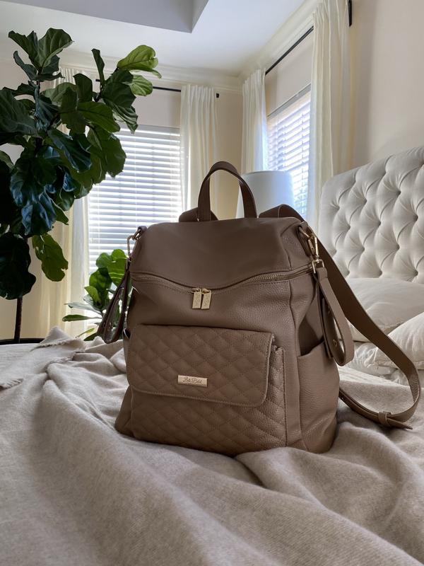 Customer photo for "SPACIOUS, STYLISH, AND COMFORTABLE!!!"