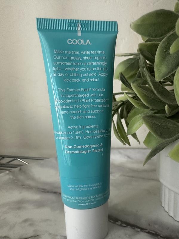 Customer photo for "Amazing hydrating lotion!"