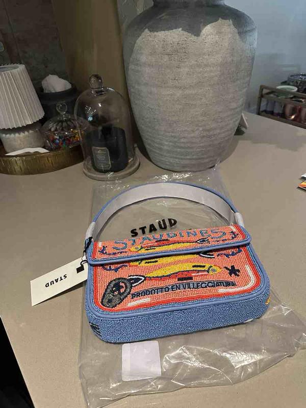 Review Thumbnail Image 2 245799813