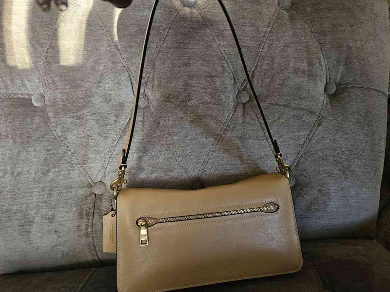 Customer photo for "CLUTCH"