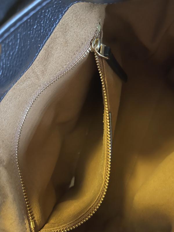 Customer photo for "Used/dirty and possibly fake"