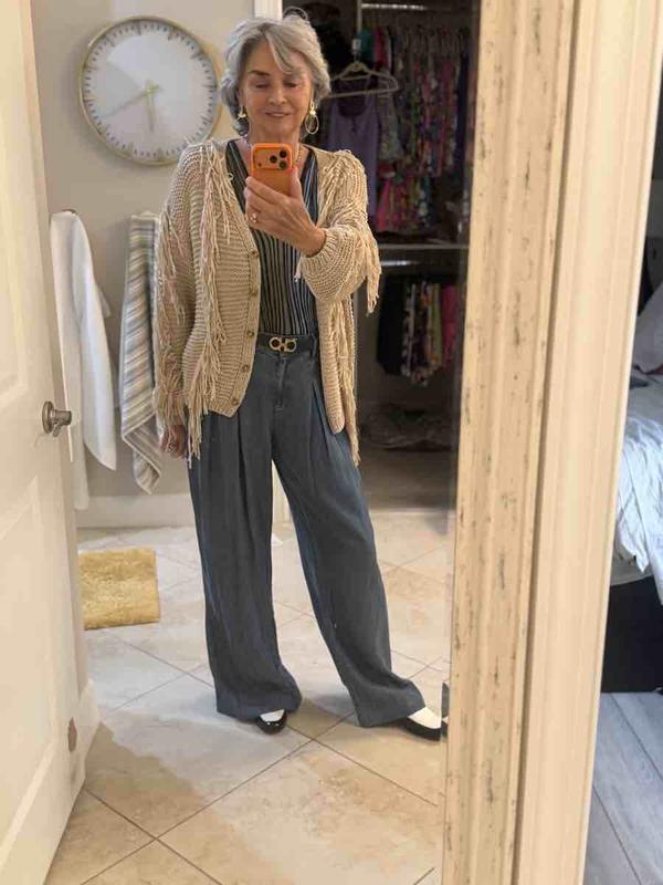 Review Thumbnail Image 0 248526311